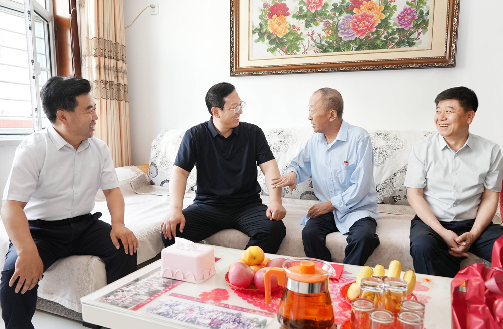 王帥紅在懷仁調(diào)研基層黨組織建設(shè)并開展走訪慰問活動 弘揚偉大建黨精神 發(fā)揮先鋒模范作用 在推進(jìn)中國式現(xiàn)代化朔州實踐中建功立業(yè)